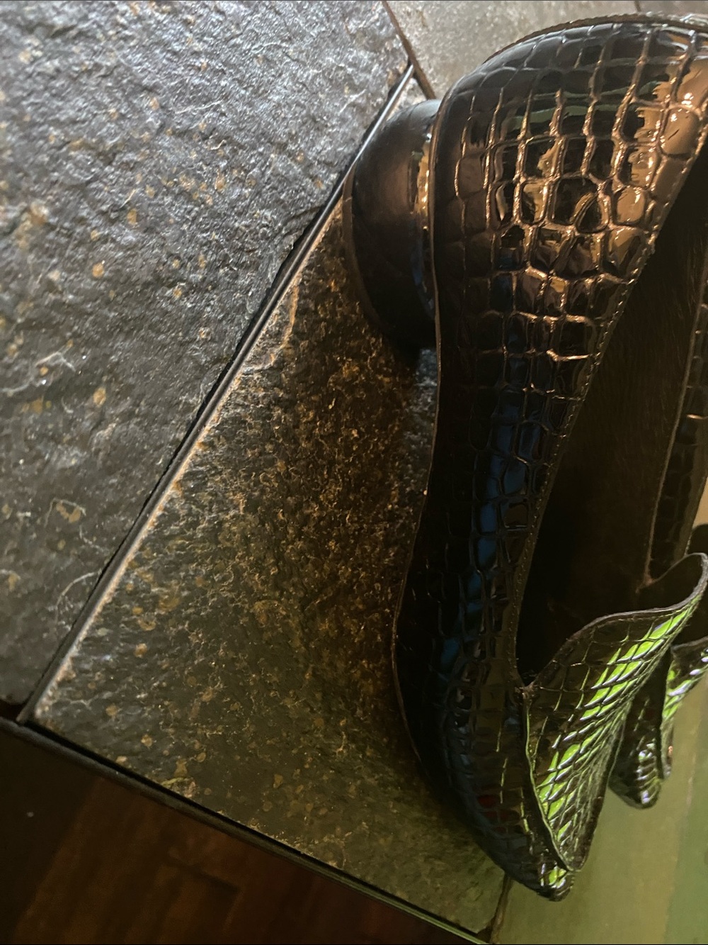 Black Croc-Embossed Leather Loafers for Women - Picture 4 of 4